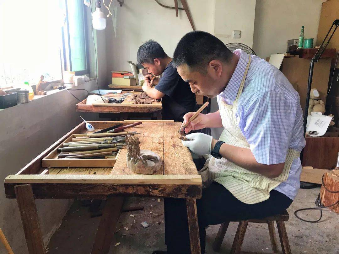 匠心筑梦,示范引领②--万少君工艺美术品设计工作室工匠示范基地